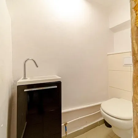 Le Petit Platiere - Renovated - Terreaux 아파트